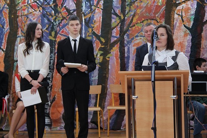 Uczniowie Gimnazjum nr 2 uczcili pamięć Inki i Żołnierzy Wyklętych [1 III 2013] - zdjęcie #20 - eOstroleka.pl