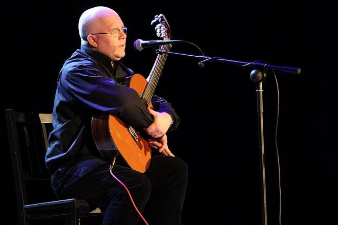 Tłumy Ostrołęczan na koncercie Andrzeja Kołakowskiego w OCK [1 III 2013] - zdjęcie #2 - eOstroleka.pl