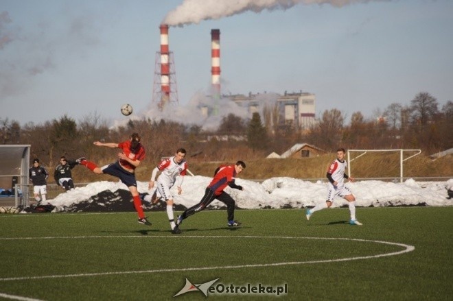 Mecz sparingowy: Narew Ostrołęka - Polonia Warszawa [2.03.2013] - zdjęcie #15 - eOstroleka.pl