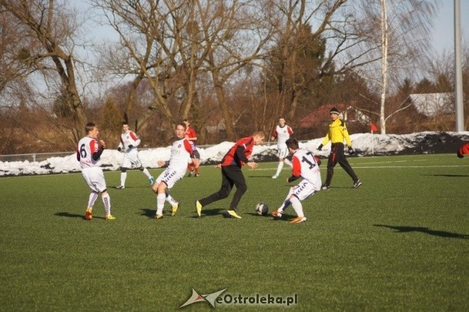 Mecz sparingowy: Narew Ostrołęka - Polonia Warszawa [2.03.2013] - zdjęcie #9 - eOstroleka.pl