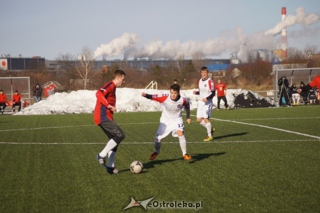 Mecz sparingowy: Narew Ostrołęka - Polonia Warszawa [2.03.2013] - zdjęcie #8 - eOstroleka.pl
