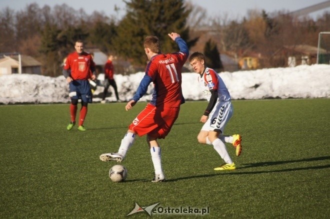 Mecz sparingowy: Narew Ostrołęka - Polonia Warszawa [2.03.2013] - zdjęcie #3 - eOstroleka.pl