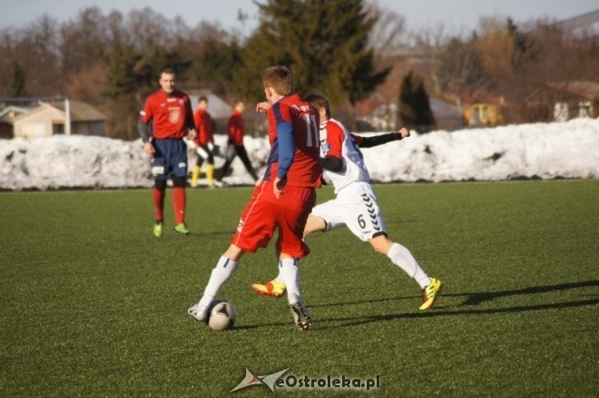 Mecz sparingowy: Narew Ostrołęka - Polonia Warszawa [2.03.2013] - zdjęcie #2 - eOstroleka.pl