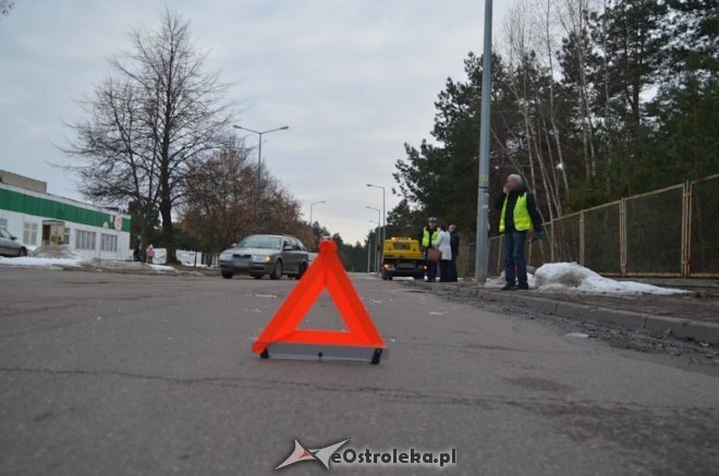 Wypadek na ul. Sienkiewicza [02.03.2013] - zdjęcie #10 - eOstroleka.pl