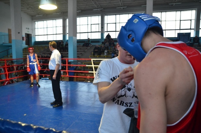 Eliminacje Mistrzostw Polski Juniorów w boksie [02.03.3013] - zdjęcie #31 - eOstroleka.pl