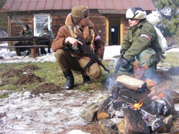 Obława w Piaseczni [6.03.2013] - zdjęcie #10 - eOstroleka.pl