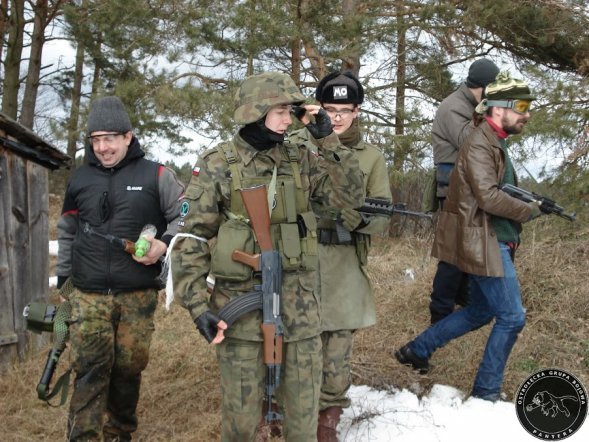 Obława w Piaseczni [6.03.2013] - zdjęcie #6 - eOstroleka.pl