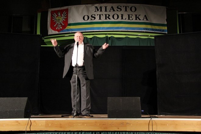 II Ostrołęcka Noc Kabaretowa [9 III 2013] - zdjęcie #8 - eOstroleka.pl