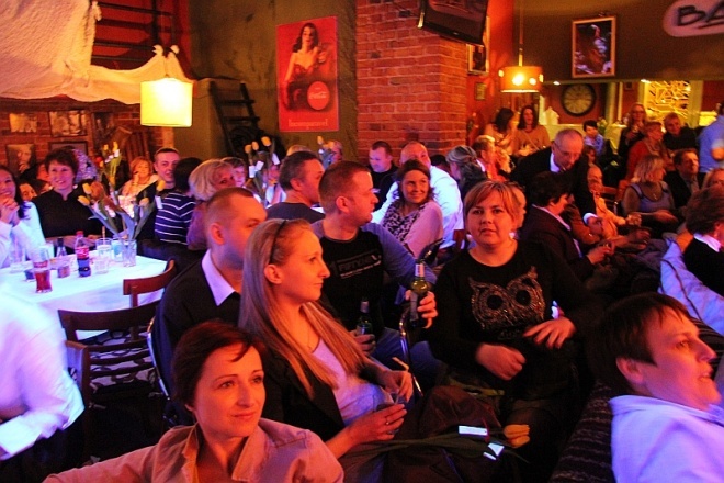 Tłumy podczas koncertu Larysy Tsoy w Avalonie [11 III 2013] - zdjęcie #18 - eOstroleka.pl