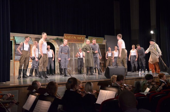 Koncert Z Mundurem z humorem w Ostrołęckim Centrum Kultury [10 III 2013] - zdjęcie #24 - eOstroleka.pl