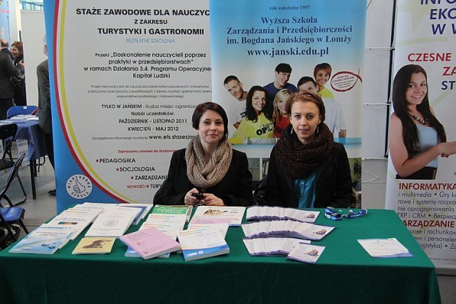 Młodzieżowe Targi Edukacji i Pracy w Ostrołęce [14 III 2013] - zdjęcie #43 - eOstroleka.pl