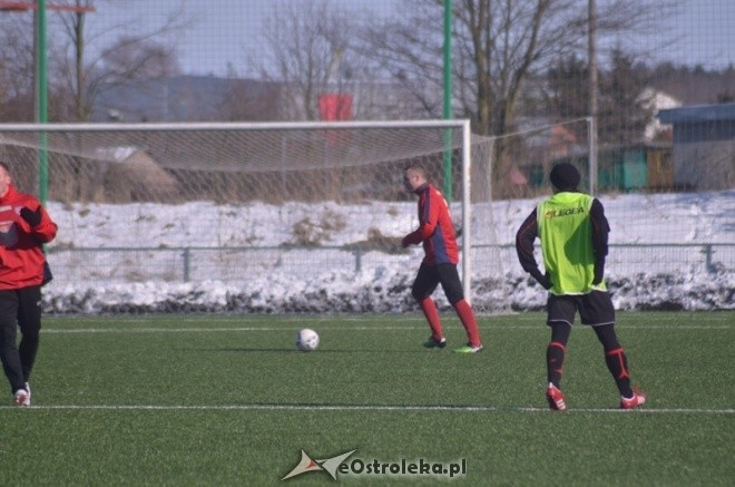 Narew Ostrołęka - KS CK Troszyn 8:0 [16.03.2013] - zdjęcie #72 - eOstroleka.pl