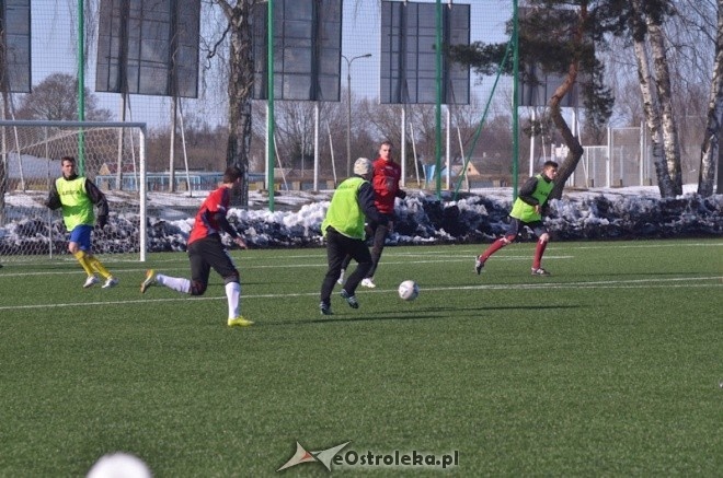 Narew Ostrołęka - KS CK Troszyn 8:0 [16.03.2013] - zdjęcie #62 - eOstroleka.pl