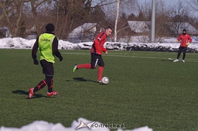 Narew Ostrołęka - KS CK Troszyn 8:0 [16.03.2013] - zdjęcie #60 - eOstroleka.pl