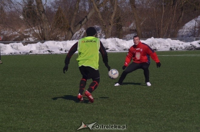 Narew Ostrołęka - KS CK Troszyn 8:0 [16.03.2013] - zdjęcie #59 - eOstroleka.pl