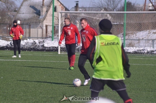 Narew Ostrołęka - KS CK Troszyn 8:0 [16.03.2013] - zdjęcie #57 - eOstroleka.pl