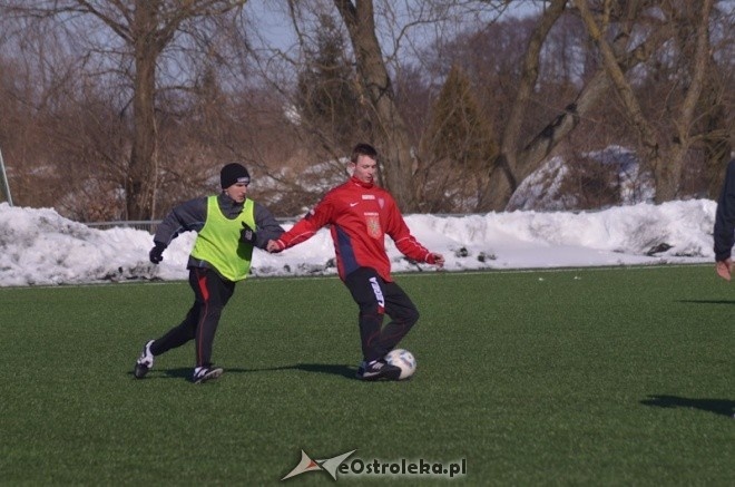Narew Ostrołęka - KS CK Troszyn 8:0 [16.03.2013] - zdjęcie #56 - eOstroleka.pl