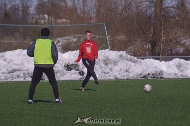 Narew Ostrołęka - KS CK Troszyn 8:0 [16.03.2013] - zdjęcie #55 - eOstroleka.pl