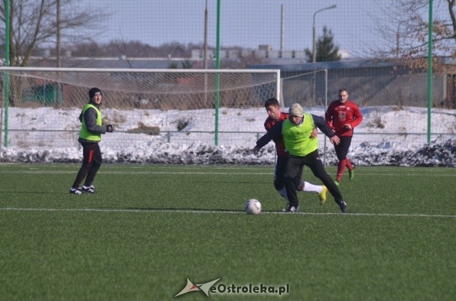 Narew Ostrołęka - KS CK Troszyn 8:0 [16.03.2013] - zdjęcie #49 - eOstroleka.pl