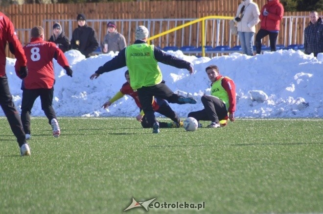 Narew Ostrołęka - KS CK Troszyn 8:0 [16.03.2013] - zdjęcie #42 - eOstroleka.pl