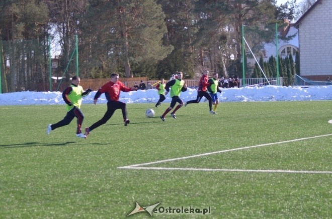 Narew Ostrołęka - KS CK Troszyn 8:0 [16.03.2013] - zdjęcie #40 - eOstroleka.pl