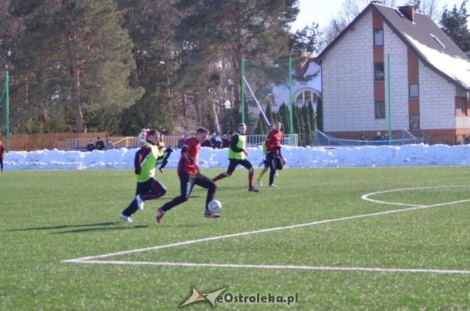 Narew Ostrołęka - KS CK Troszyn 8:0 [16.03.2013] - zdjęcie #39 - eOstroleka.pl