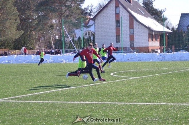 Narew Ostrołęka - KS CK Troszyn 8:0 [16.03.2013] - zdjęcie #38 - eOstroleka.pl