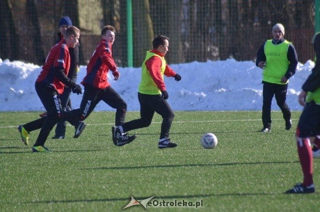Narew Ostrołęka - KS CK Troszyn 8:0 [16.03.2013] - zdjęcie #33 - eOstroleka.pl