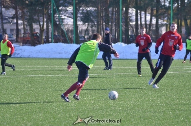 Narew Ostrołęka - KS CK Troszyn 8:0 [16.03.2013] - zdjęcie #30 - eOstroleka.pl