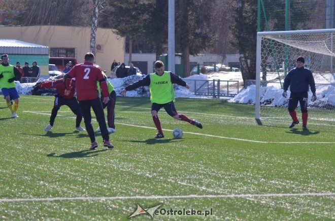 Narew Ostrołęka - KS CK Troszyn 8:0 [16.03.2013] - zdjęcie #19 - eOstroleka.pl