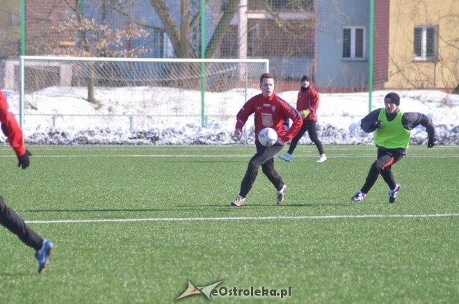 Narew Ostrołęka - KS CK Troszyn 8:0 [16.03.2013] - zdjęcie #17 - eOstroleka.pl