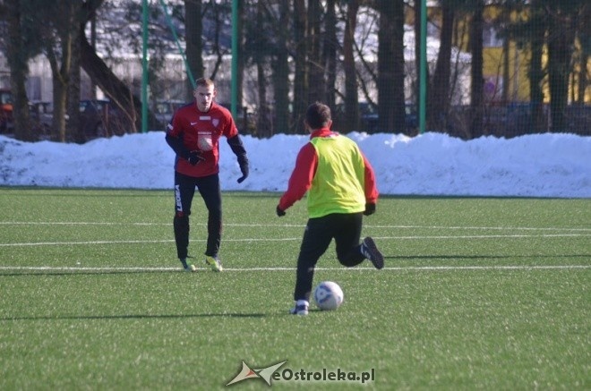 Narew Ostrołęka - KS CK Troszyn 8:0 [16.03.2013] - zdjęcie #13 - eOstroleka.pl