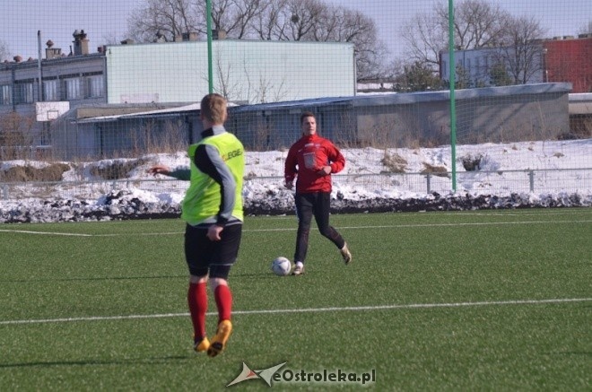 Narew Ostrołęka - KS CK Troszyn 8:0 [16.03.2013] - zdjęcie #3 - eOstroleka.pl