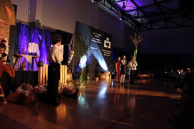 Jak to kiedyś bywało -  czyli zwyczaje świąteczno-wiosenne w Szkole Podstawowej nr 10 [13 III 2013] - zdjęcie #16 - eOstroleka.pl