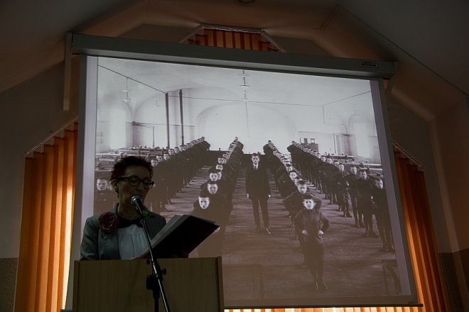 Młodzież pamięta o Jozefie Psarskim:  Mówimy o działaczu społecznym, lekarzu, pedagogu i harcerzu [19 III 2013] - zdjęcie #4 - eOstroleka.pl