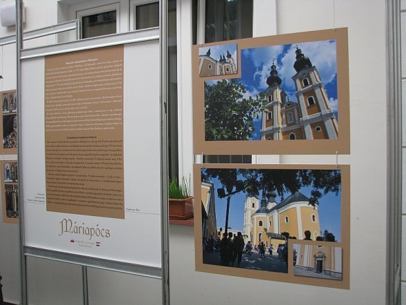 Wystawa Mariapocz– węgierska Częstochowa w Muzeum Kultury Kurpiowskiej [19 III 2013] - zdjęcie #12 - eOstroleka.pl