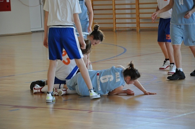 KS Piaseczno - Tęcza Ostrołęka (17.03.2013) - zdjęcie #1 - eOstroleka.pl