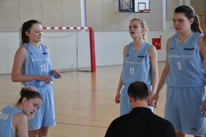 KS Piaseczno - Tęcza Ostrołęka (17.03.2013) - zdjęcie #8 - eOstroleka.pl