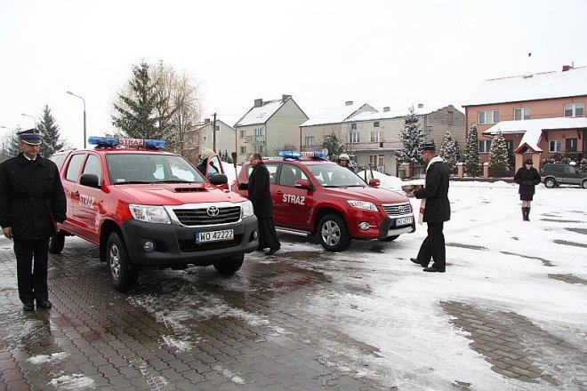 Nowe wozy dla ostrołęckiej straży pożarnej [21 III 2013] - zdjęcie #20 - eOstroleka.pl