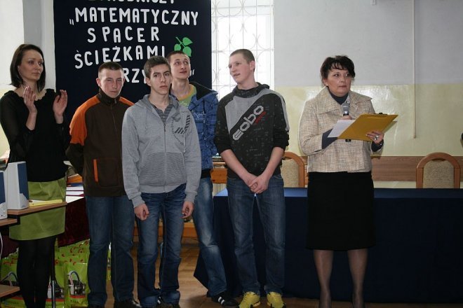 Matematyczny spacer ścieżkami przyrody w SOSW [21.03.2013] - zdjęcie #5 - eOstroleka.pl