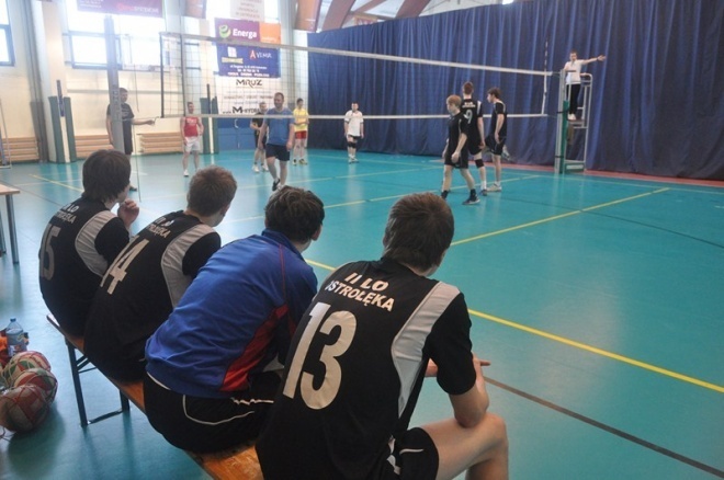 Mistrzostwa Ostrołęki szkół średnich w siatkówce (16, 20.03.2013) - zdjęcie #28 - eOstroleka.pl