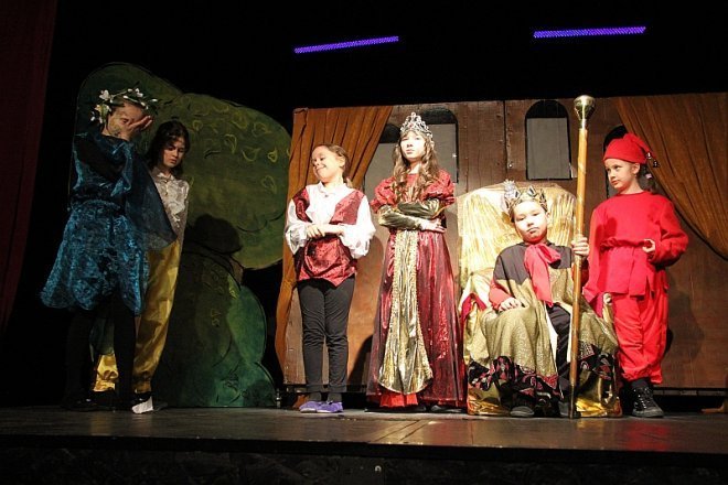 Poranek teatralny w klubie Oczko [25 III 2012] - zdjęcie #40 - eOstroleka.pl