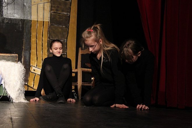 Poranek teatralny w klubie Oczko [25 III 2012] - zdjęcie #5 - eOstroleka.pl