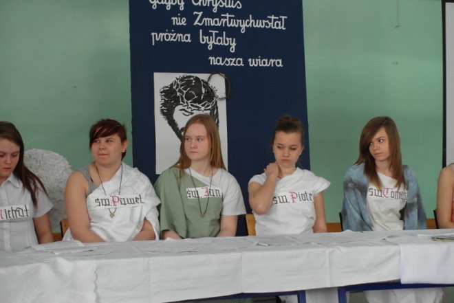 Uroczysty Apel Wielkanocny Zespole Szkół nr 4 [27.03.2013] - zdjęcie #5 - eOstroleka.pl