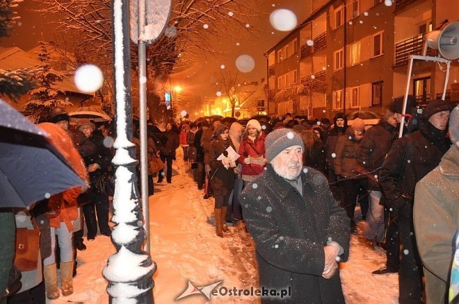 Droga Krzyżowa w sakntuarium pw. św. Antoniego Padewskiego [29.03.2013] - zdjęcie #18 - eOstroleka.pl