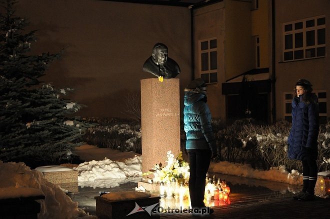 8 Rocznica Śmierci Papieża Jana Pawła II [02.04.2013] - zdjęcie #5 - eOstroleka.pl