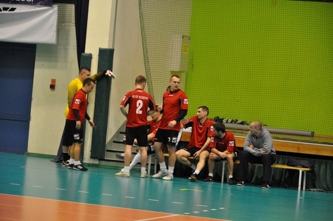 Nocna Liga Futsalu - ostatnia kolejka (05.04.2013) - zdjęcie #9 - eOstroleka.pl