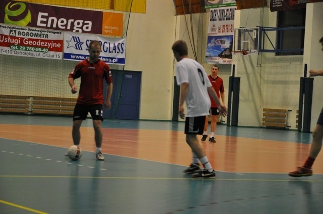 Nocna Liga Futsalu - ostatnia kolejka (05.04.2013) - zdjęcie #12 - eOstroleka.pl