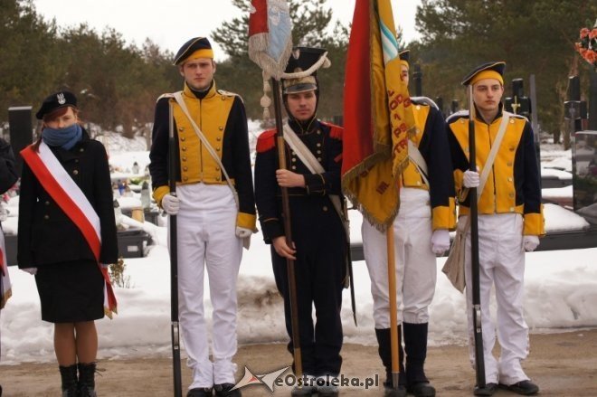 Miejskie obchody zbrodni katyńskiej i katastrofy w Smoleńsku [06.04.2013] - zdjęcie #17 - eOstroleka.pl