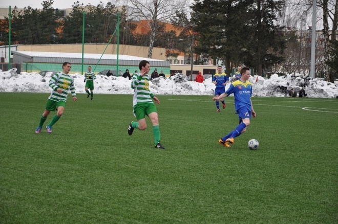 Liga okręgowa: Korona HiD Ostrołęka - Makowianka Maków Mazowiecki (06.04.2013) - zdjęcie #46 - eOstroleka.pl